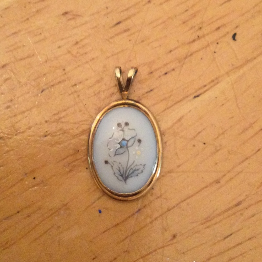 Vintage Lenox necklace charm